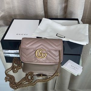 Gucci GG Marmont matelassé leather super mini bag